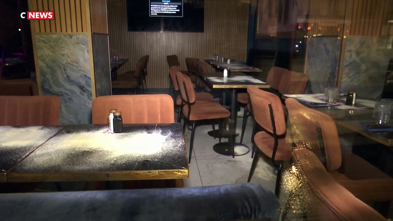 Antisémitisme : Le restaurant casher Kokorico, situé avenue des Ternes à Paris, a été aspergé d’un liquide corrosif, vraisemblablement de l’acide, provoquant d’importants dégâts matériels