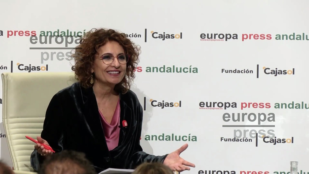 María Jesús Montero la lía parda al tratar de defender el papel de Marlaska con el ex DAO de la Policía Nacional: "Contundencia cero"