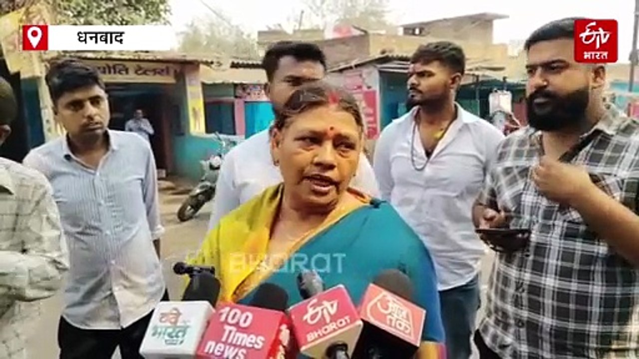 झरिया में कोयला लोड ट्रक की चपेट में आने से बच्ची की मौत, सड़क जाम कर की आगजनी