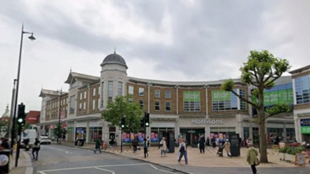 Wimbledon stabbing: Man dies in town centre attack
