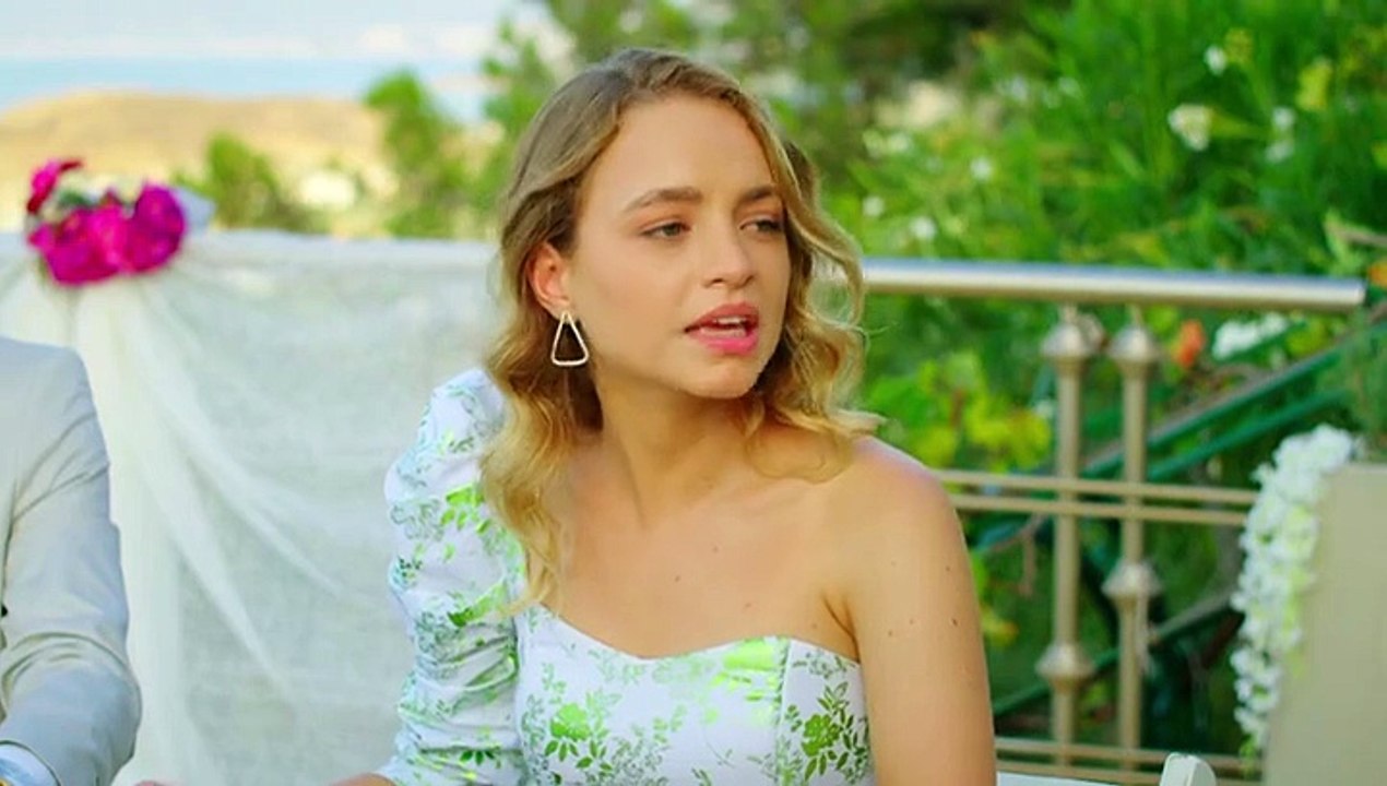 Broken Lives S01 Episode-14 Turkish Hindi/Urdu Dubbed/ [MULTI-SUB] Love-Story Drama