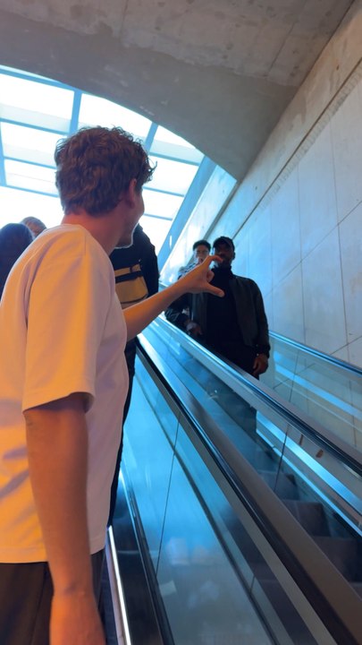 Make me smile 🐝