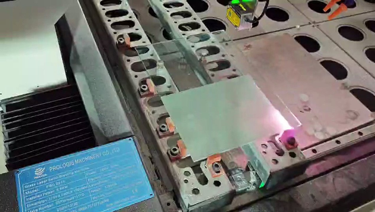 What is the difference between laser sandblasting and traditional sandblasting？