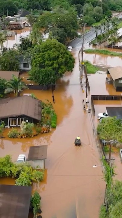 Insane drone footage shows extent of Hawaii flooding