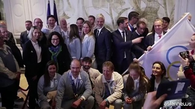 Lecornu ad Albertville per l'arrivo della bandiera olimpica