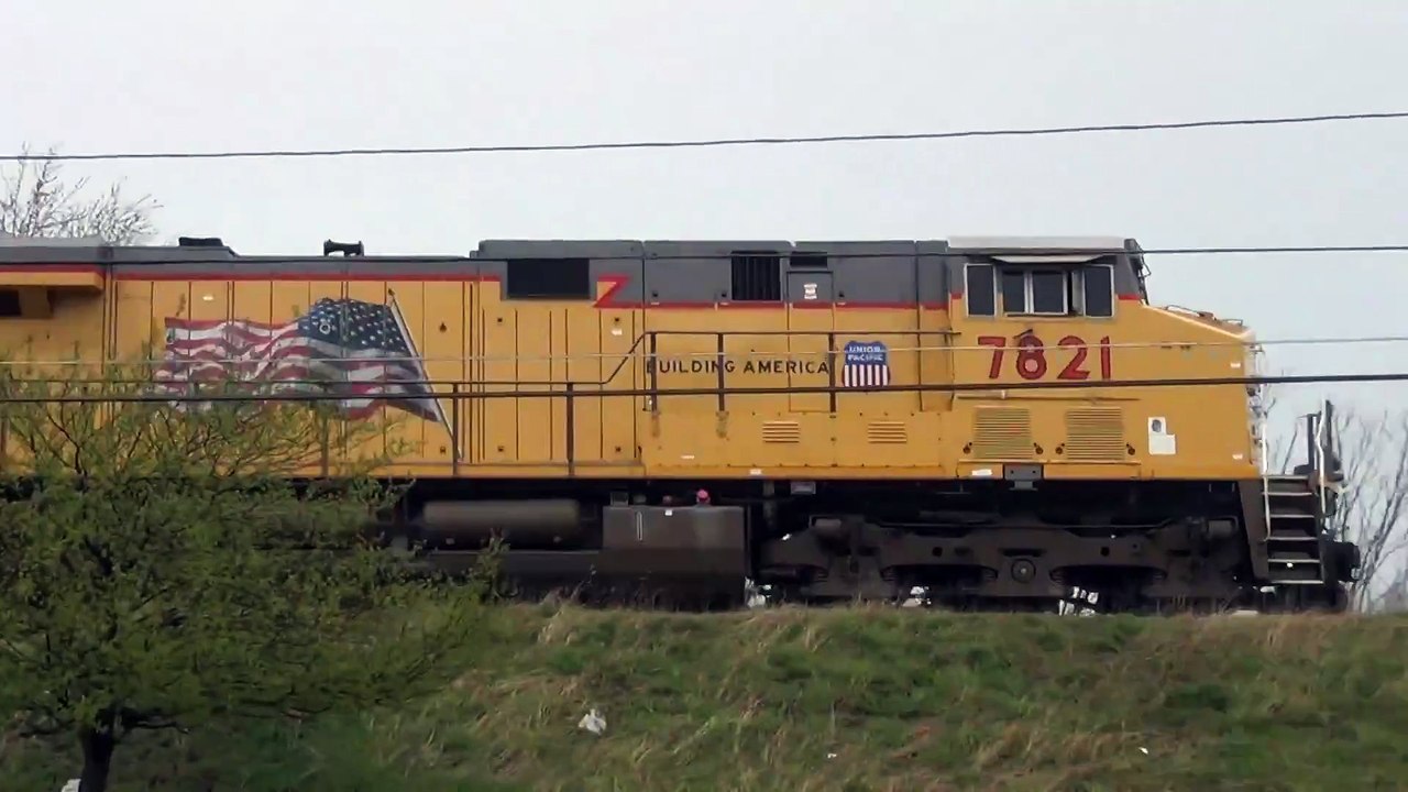 Union Pacific Power on CSX L090 Train - Wide World of Trains (1080p, h264, youtube)