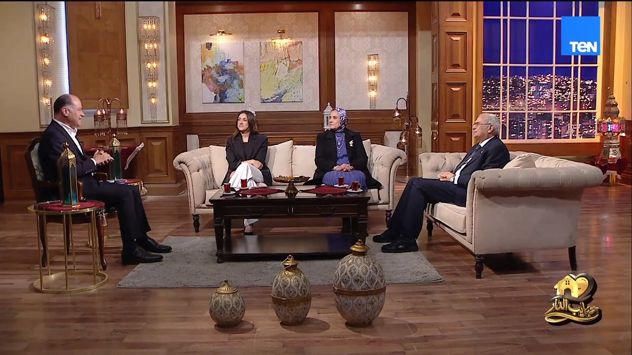الكاتبة كريمة سويدان زوجة اللواء رفعت قمصان مش كل ست تتحمل انها تتزوج رجل شرطة معظم لياليه برة البيت