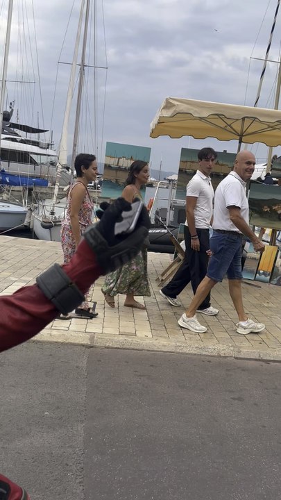 Toujours de la bonne humeur avec  Baddydeadpool !!