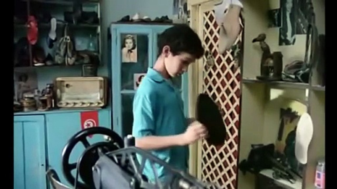 Child of the Terraces (1990) Dramati...cBoughedir, Mohamed Driss, Hélène Catzaras.
