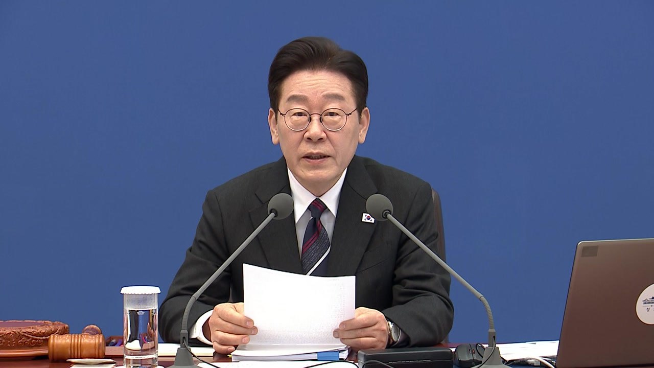 이 대통령, 국무회의 주재…부동산 등 현안 언급 주목 / YTN