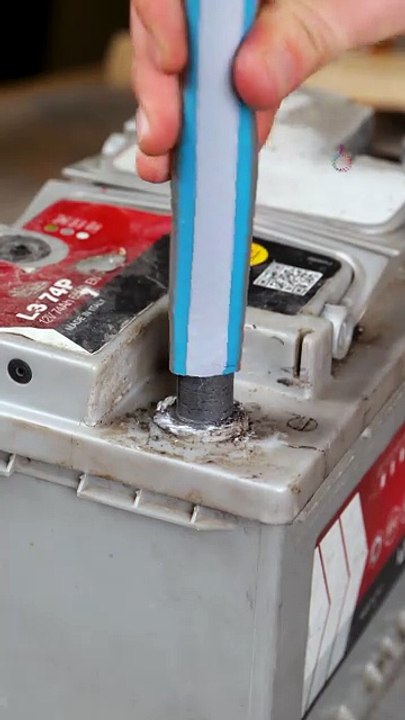 How to connect battery terminals safely