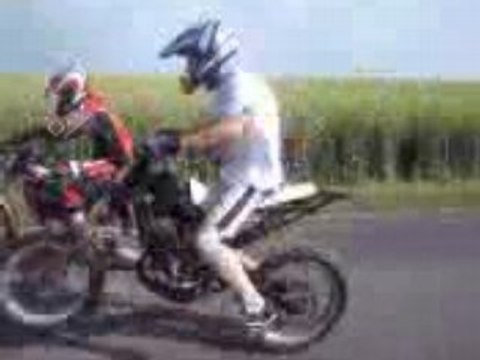 derbi pro race xl run contre 250 trial