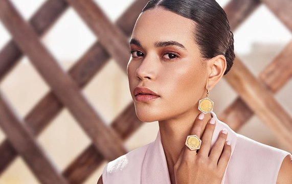 حديث عن المجوهرات وتأثرها بالتراث السعودي في مقابلة خاصة مع مؤسِسة Yataghan