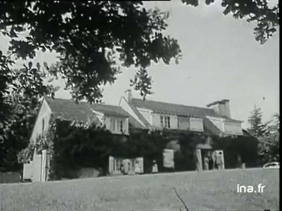 1964 – Johnny Hallyday – Johnny en Permission, Interview avec Sylvie Vartan (Journal de 20h, ORTF, 14 Juin)