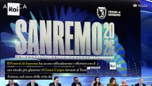 Sanremo 2026 al via con l'Eni Carpet: bagno di folla per i 30 Big in gara