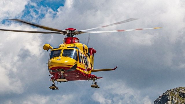 Air Ambulance कैसे बुक करें? खर्च और Process