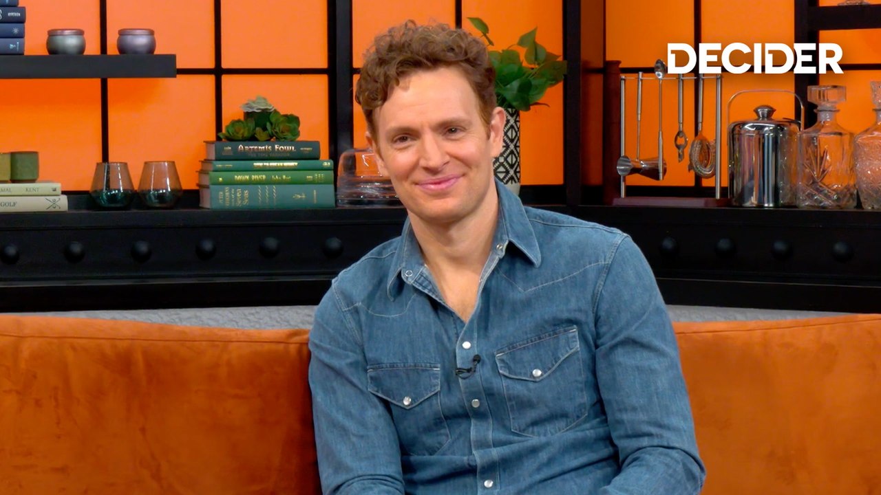 'CIA's Nick Gehlfuss Plays "Fact Or Fib?" About Co-Star Tom Ellis