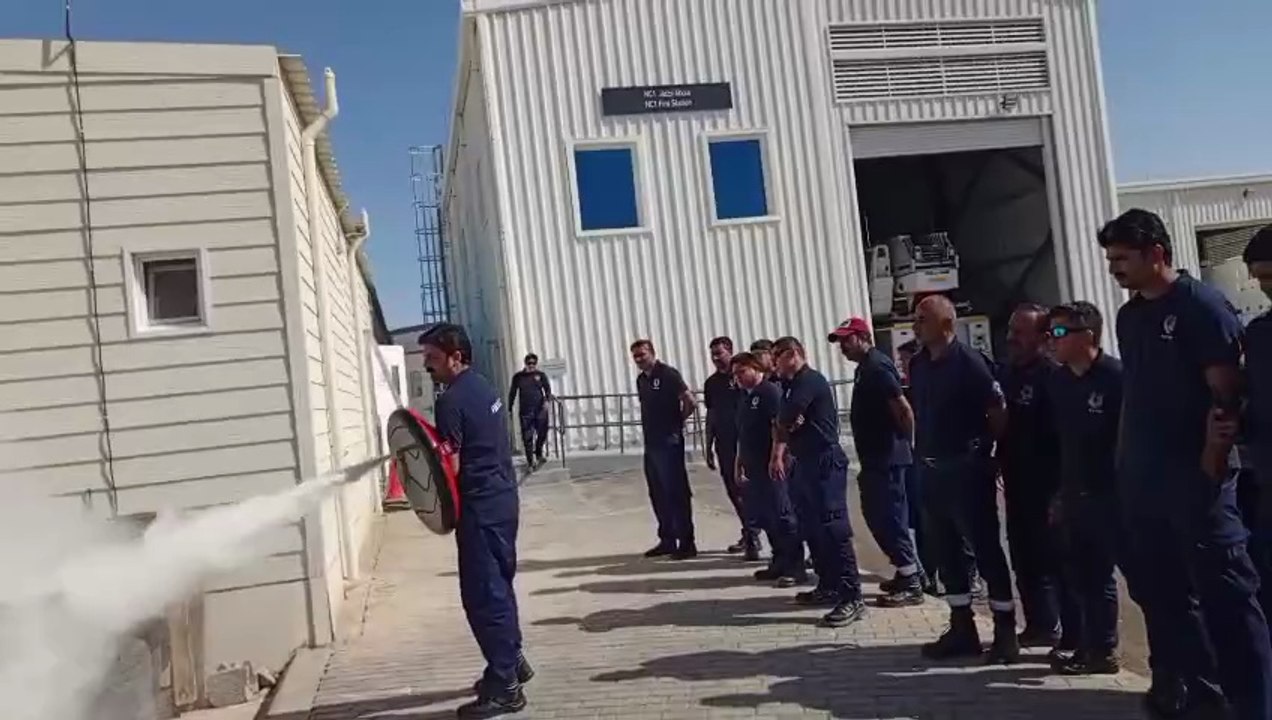 What Makes the 4kg DCP Fire Extinguisher Shield Type?