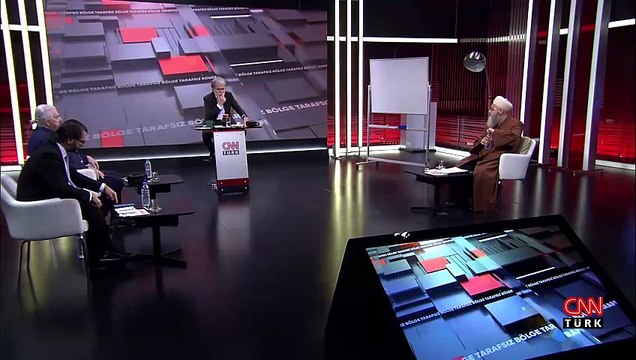 Kamuoyunda Cübbeli Ahmet Hoca olarak bilinen Ahmet Mahmut Ünlü, Tarafsız Bölge'de soruları yanıtladı