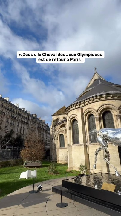 Zeus est de retour