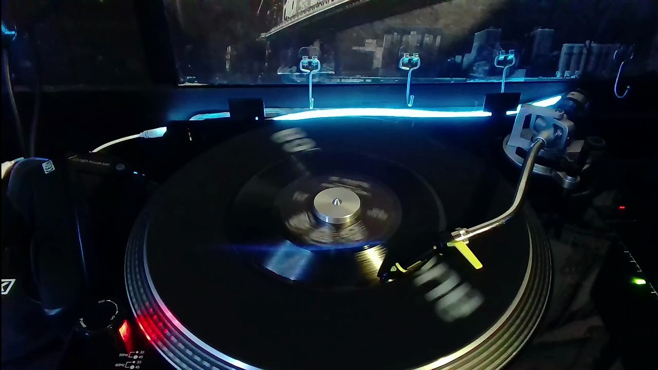 ROBBIE M - i need good lovin (1983) [7'inch]