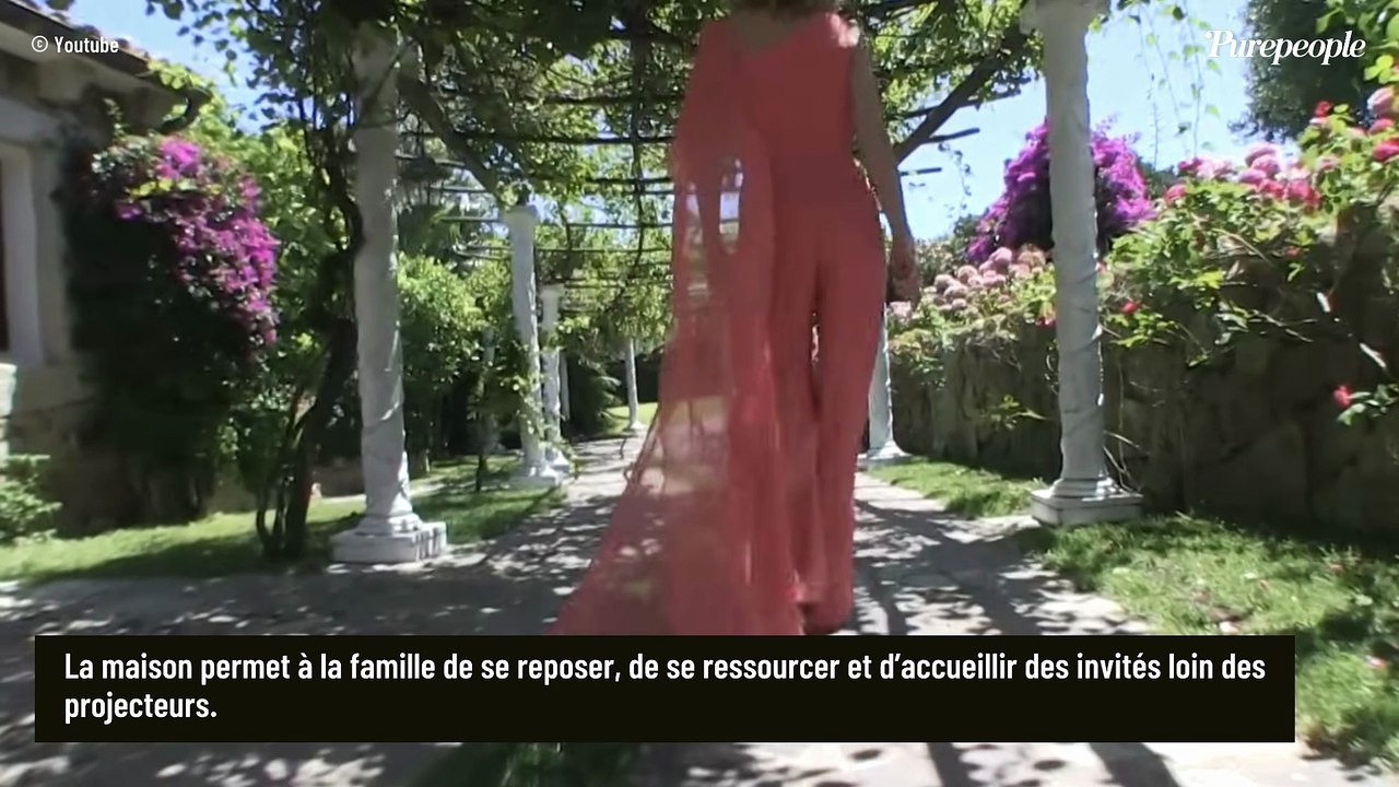 "Jusqu'à 45 personnes en même temps" : La famille Bourbon des Deux-Siciles possède une immense propriété dans l'une des stations balnéaires les plus huppées de la côte d'Emeraude