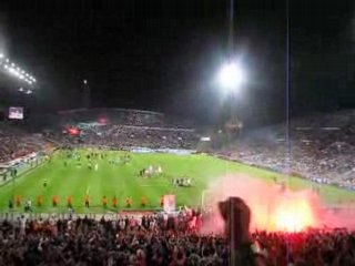 L'ambiance après la fin du match ...