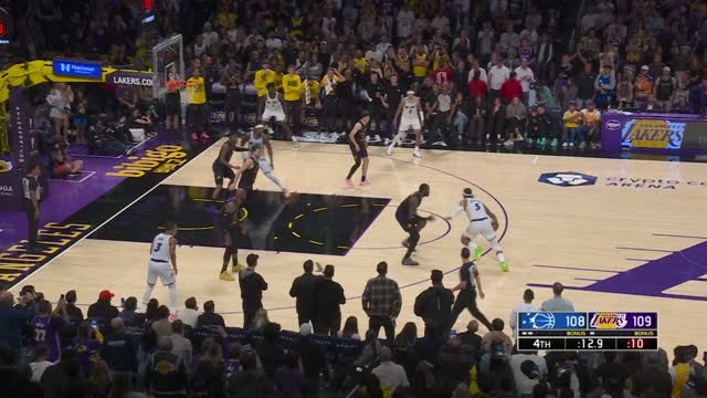 NBA - Les Lakers s'inclinent dans les derniers moments face aux Magic