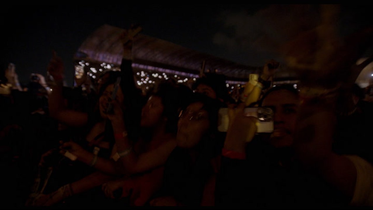 Twenty One Pilots – 'More Than We Ever Imagined' live clip