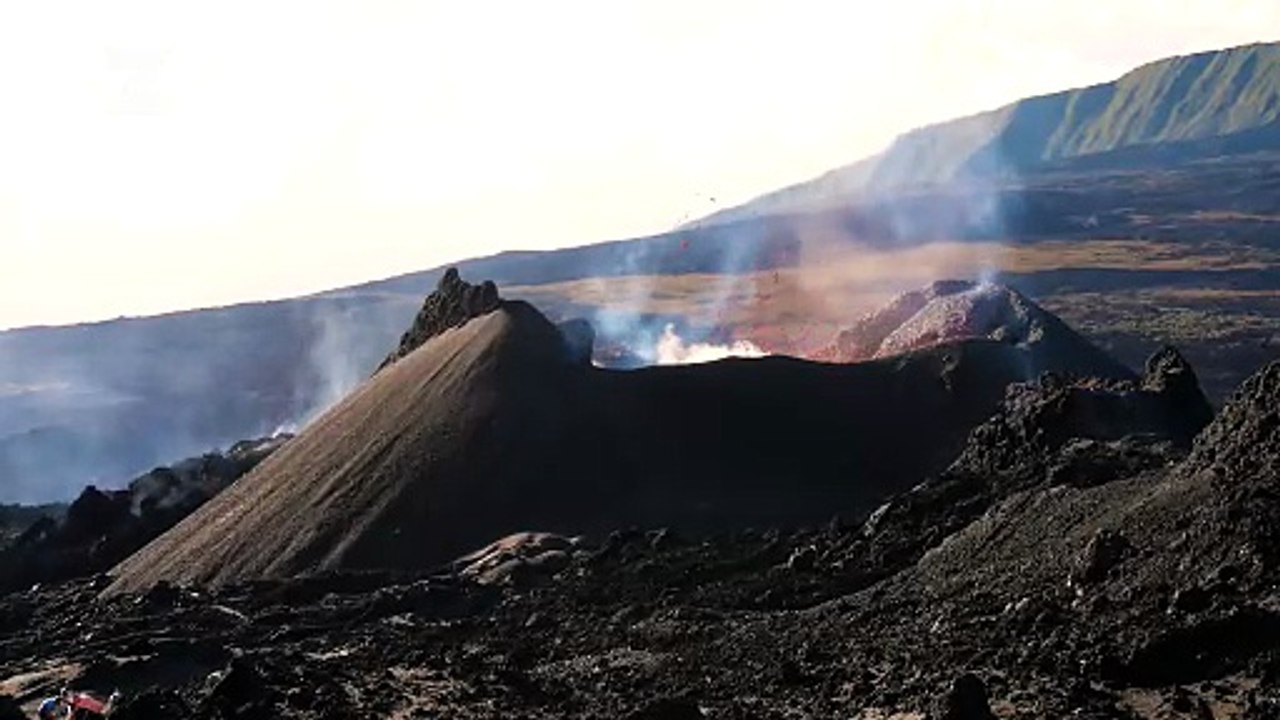 Éruption du 13 février du Piton de la Fournaise : un cône volcanique déjà très imposant