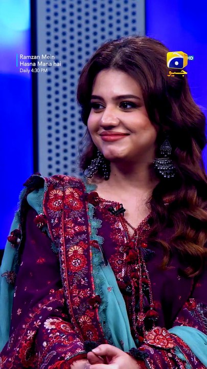 Zara Actress Nahin Banti Tou Phir Kiya Banti #hasnamanahai #shorts