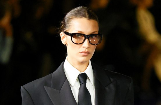 Bella Hadid se confie sur sa lutte contre la maladie de Lyme