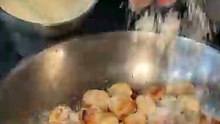 MAKING THE CHEESY PEPP GARLIC KNOTS at East Village Pizza NYC!!!! 🔥🔥🔥 #DEVOURPOWER #asmr