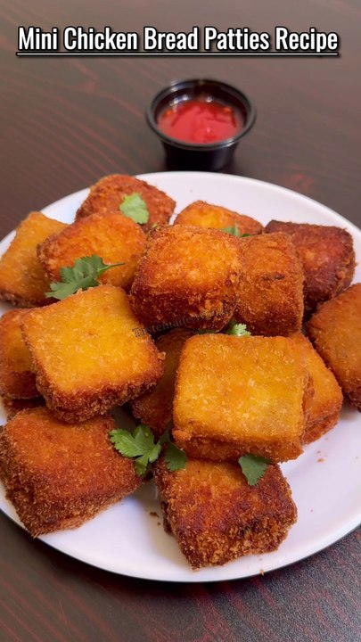 Mini Chicken Bread Patties Recipe #tastemadeworld #trending #chickenpatties #patties #breadsnacks