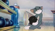 Tom And Jerry - 7 - The Bowling Alley Cat (1942)