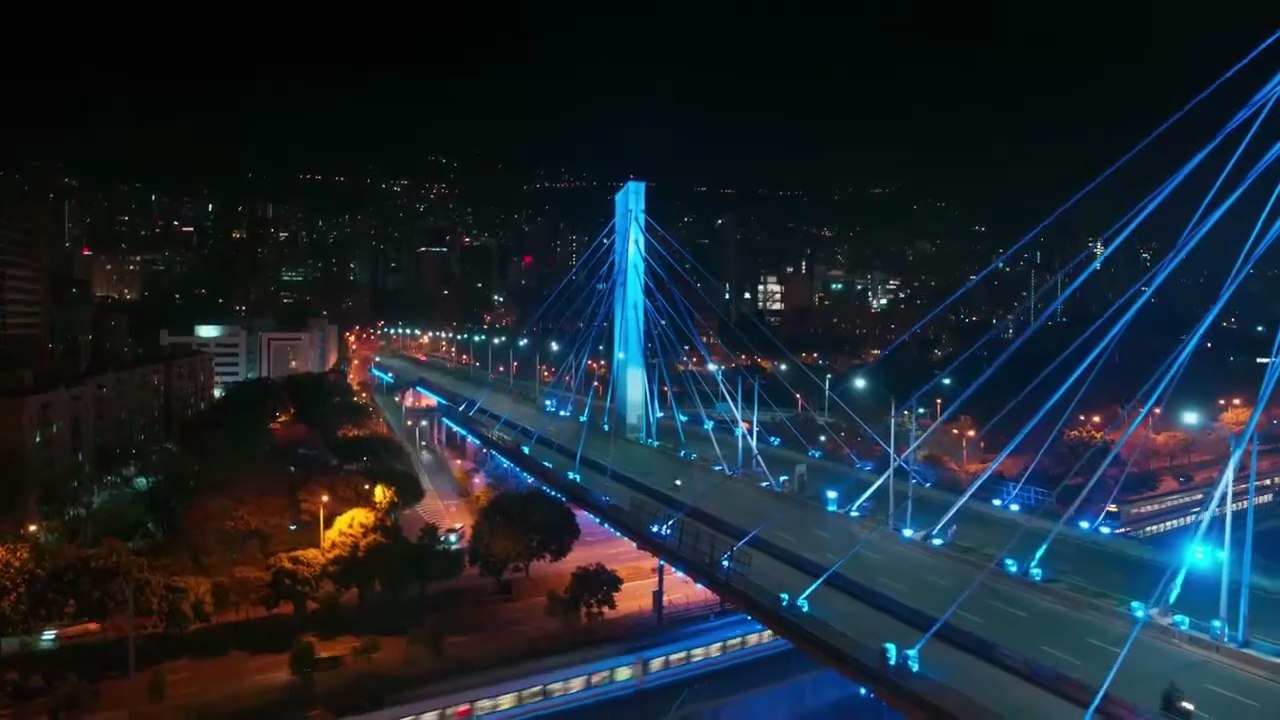 Cap. 36 | L4 R3IN4 D3L FL0W 3 HD