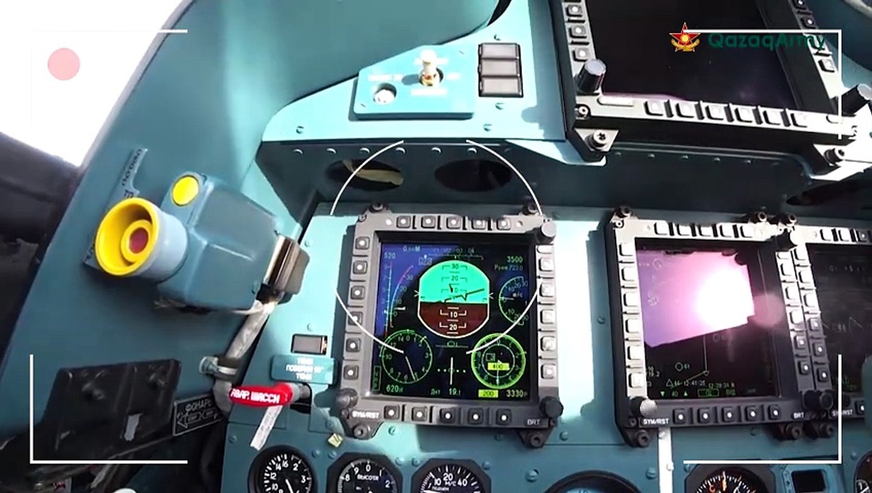 Video: Commander of Kazakhstan’s Air Defense Forces Performs Impressive Maneuvers in Su-30SM