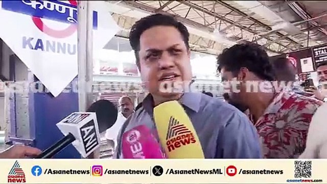 ഡിസ്ചാർജ് ചോ​ദിച്ച് വാങ്ങി മെഡി.കോളേജിൽനിന്ന് പുറപ്പെട്ട ആരോ​ഗ്യമന്ത്രി എവിടെ? പോയത് ആംബുലൻസിലല്ല, ക