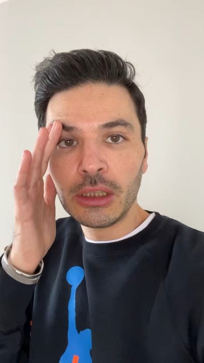 ARRÊTE DE ME TOUCHER 😂