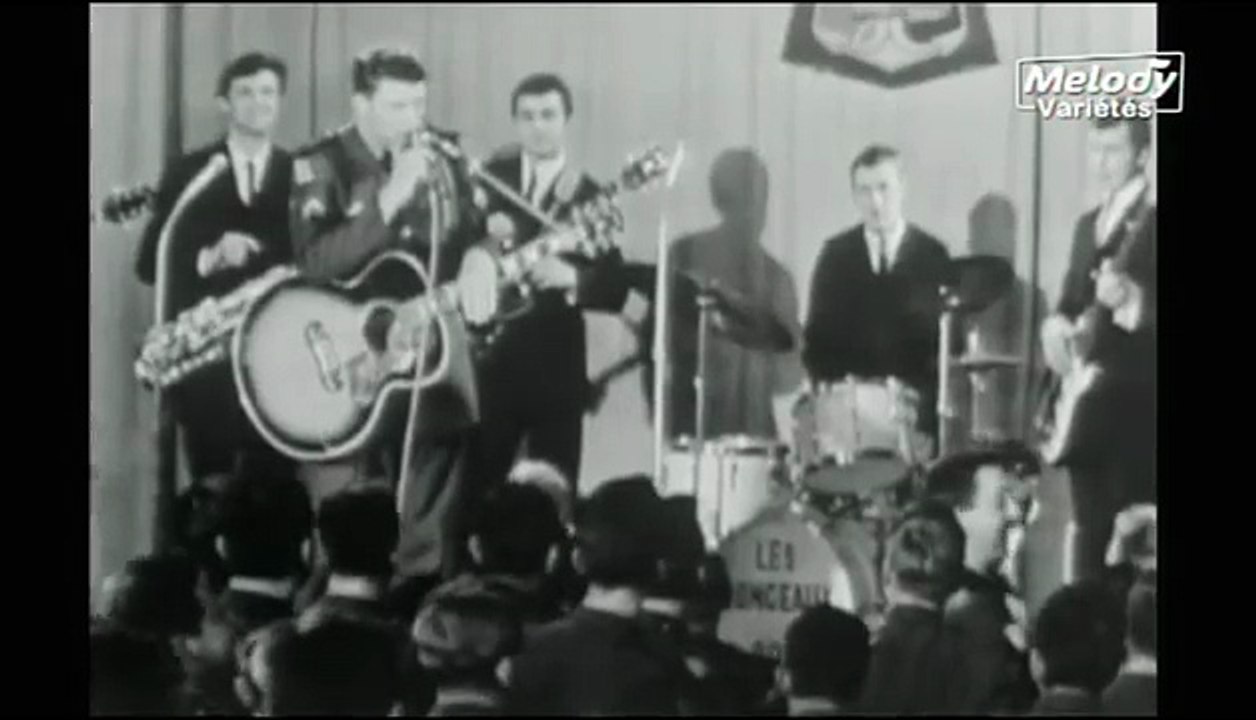1965 – Johnny Hallyday – Johnny reviens (avec Les Lionceaux) – Tête de Bois et Tendres Années (1ère Chaîne, 13 Janvier)