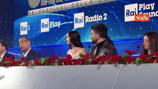 Conti chiede l'applauso in conferenza stampa per Achille Lauro dopo l'esibizione per Crans Montana