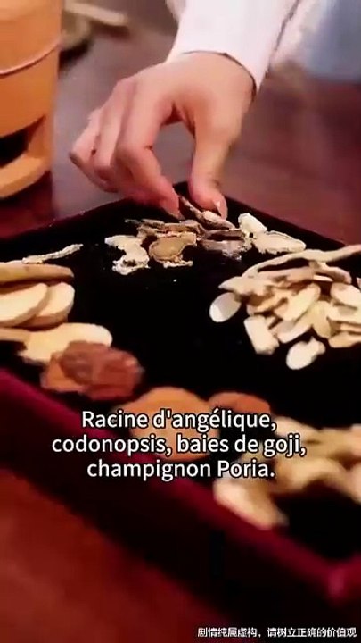 PDG avec mal de tête depuis 20 ans fille de la campagne lui a fait soupe & l'a endormi, Amour commence