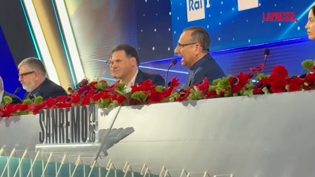 Sanremo 2026, Al Festival poche donne : battibecco tra una giornalista e Conti