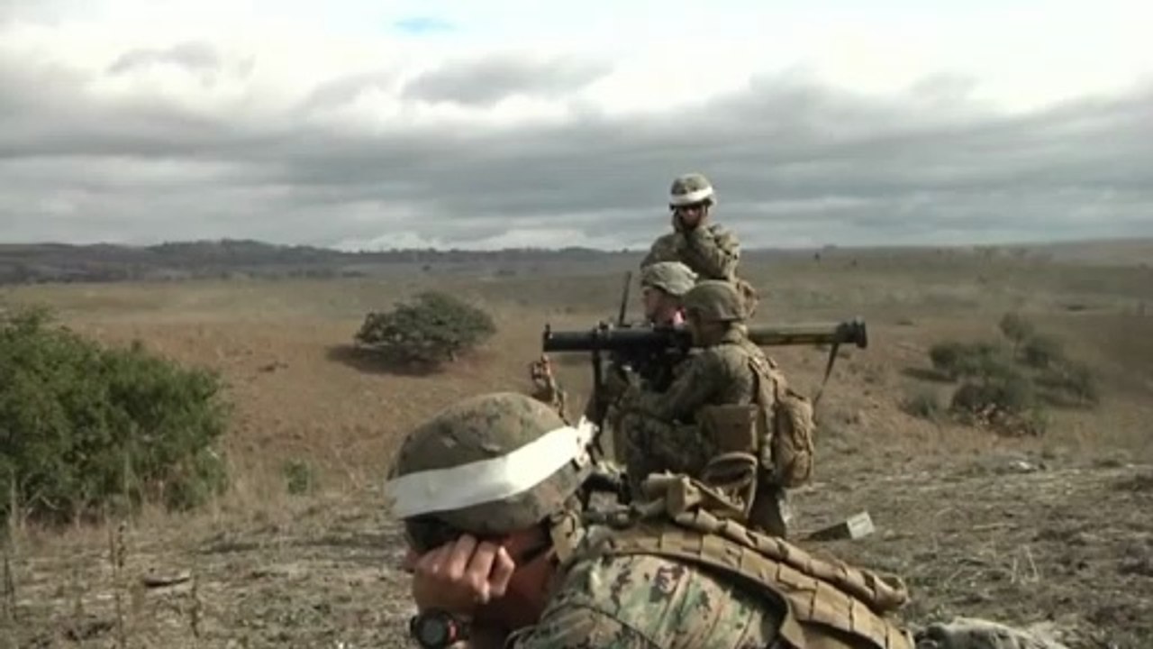 🔥 US Marines & Singapore Guards UNLEASH LIVE-FIRE Chaos! 💥 Valiant Mark Epic Joint Power B-Roll
