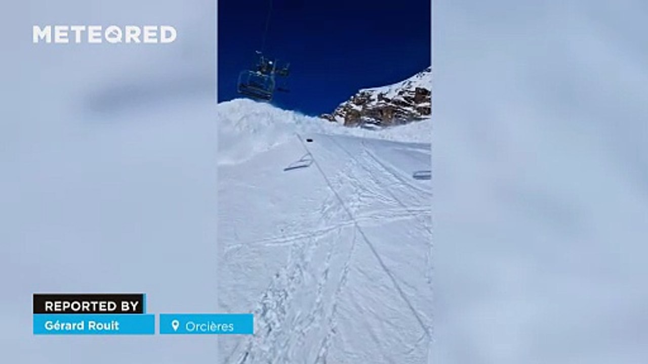 A dangerous avalanche was captured live in Orcières, in the French Alps