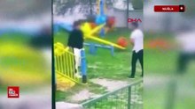 Muğla'da parkta akran zorbalığı kamerada