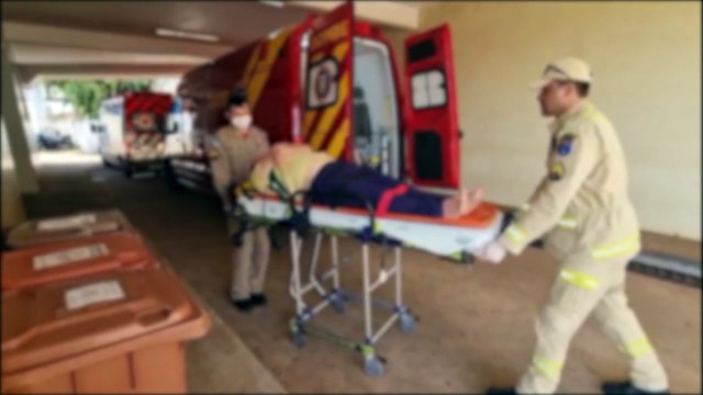 Idoso é socorrido pelo Siate após cair da cama