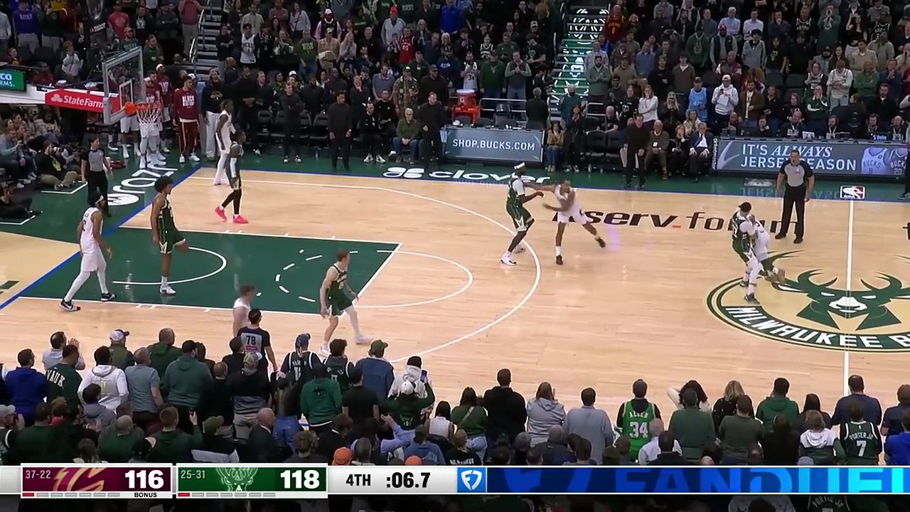 Jarrett Allen was SO CLOSE to tie the game 💔