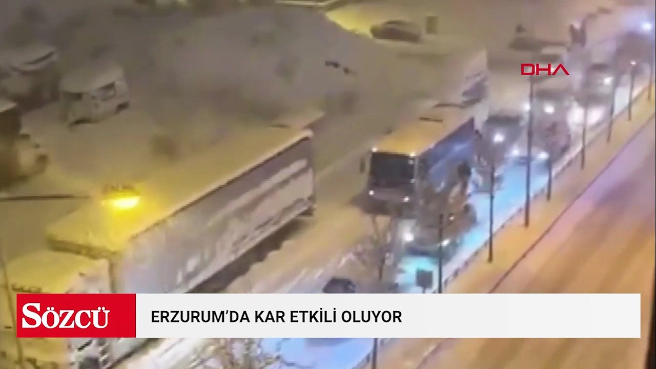 Erzurum'da kar yağışı etkili oldu; araçlar kara gömüldü