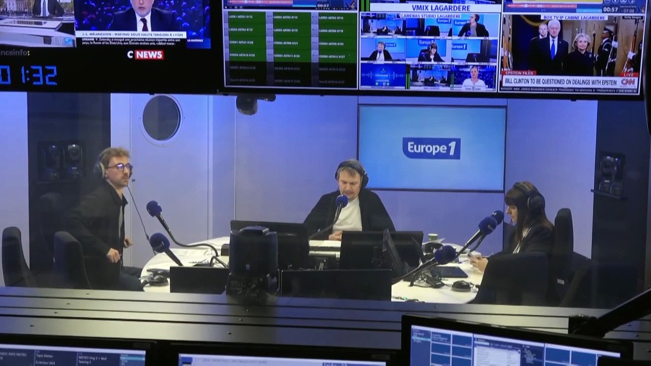 Mort de Quentin : en meeting à Lyon, Mélenchon charge les médias et défend la Jeune Garde